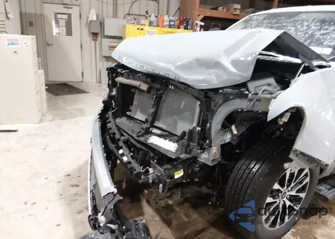 2025 Ford Expedition Platinum from USA, damaged, VIN 1FMJU1M89SEA35281